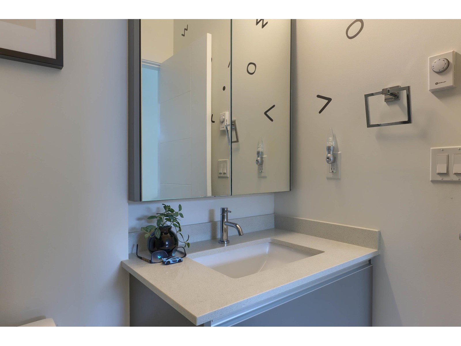 101 14225 103a Avenue, Surrey, British Columbia  V3T 0E1 - Photo 11 - R2985863