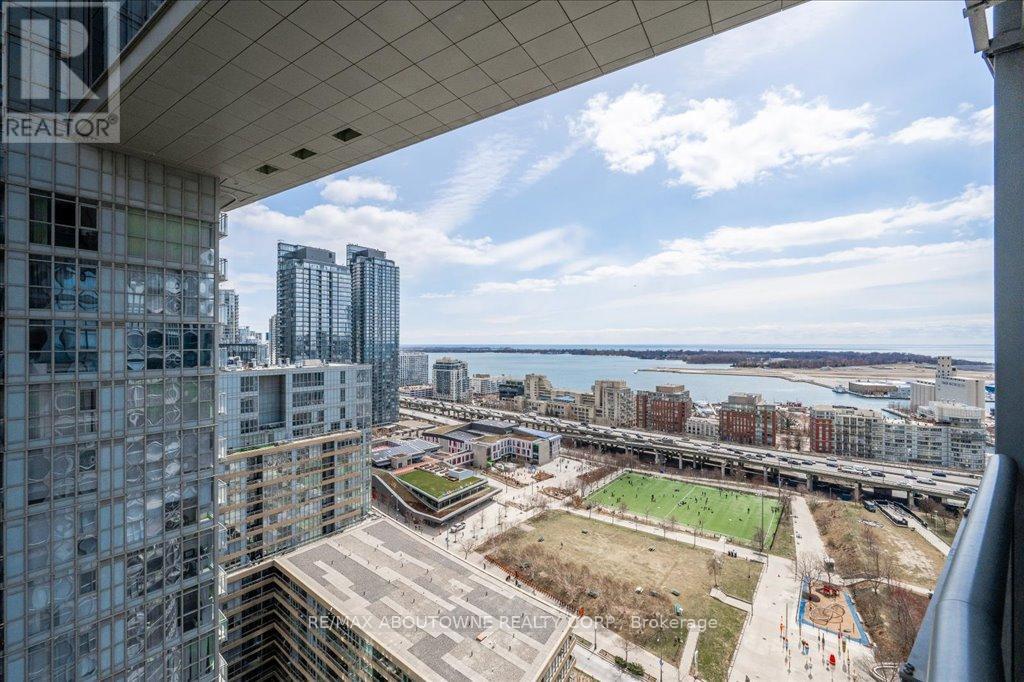 2805 - 21 Iceboat Terrace, Toronto (Waterfront Communities), Ontario  M5V 4A9 - Photo 1 - C12074739