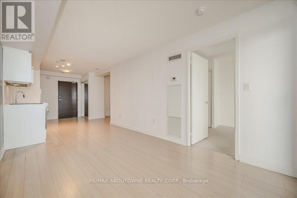 2805 - 21 Iceboat Terrace, Toronto (Waterfront Communities), Ontario  M5V 4A9 - Photo 15 - C12074739