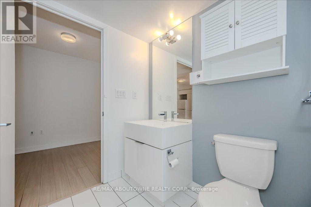 2805 - 21 Iceboat Terrace, Toronto (Waterfront Communities), Ontario  M5V 4A9 - Photo 16 - C12074739