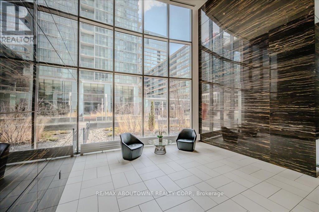2805 - 21 Iceboat Terrace, Toronto (Waterfront Communities), Ontario  M5V 4A9 - Photo 4 - C12074739