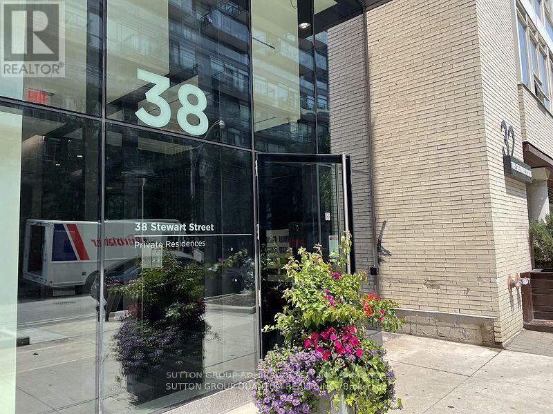 406 - 38 STEWART STREET W, Toronto, Ontario