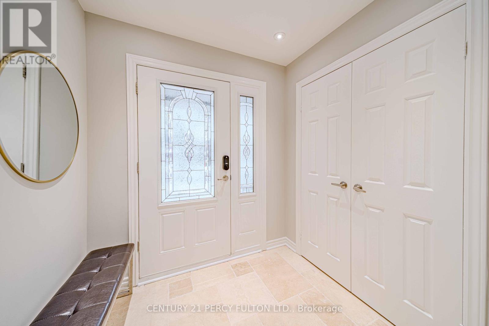 16 Muster Court, Markham, Ontario  L3R 9G4 - Photo 3 - N12074824