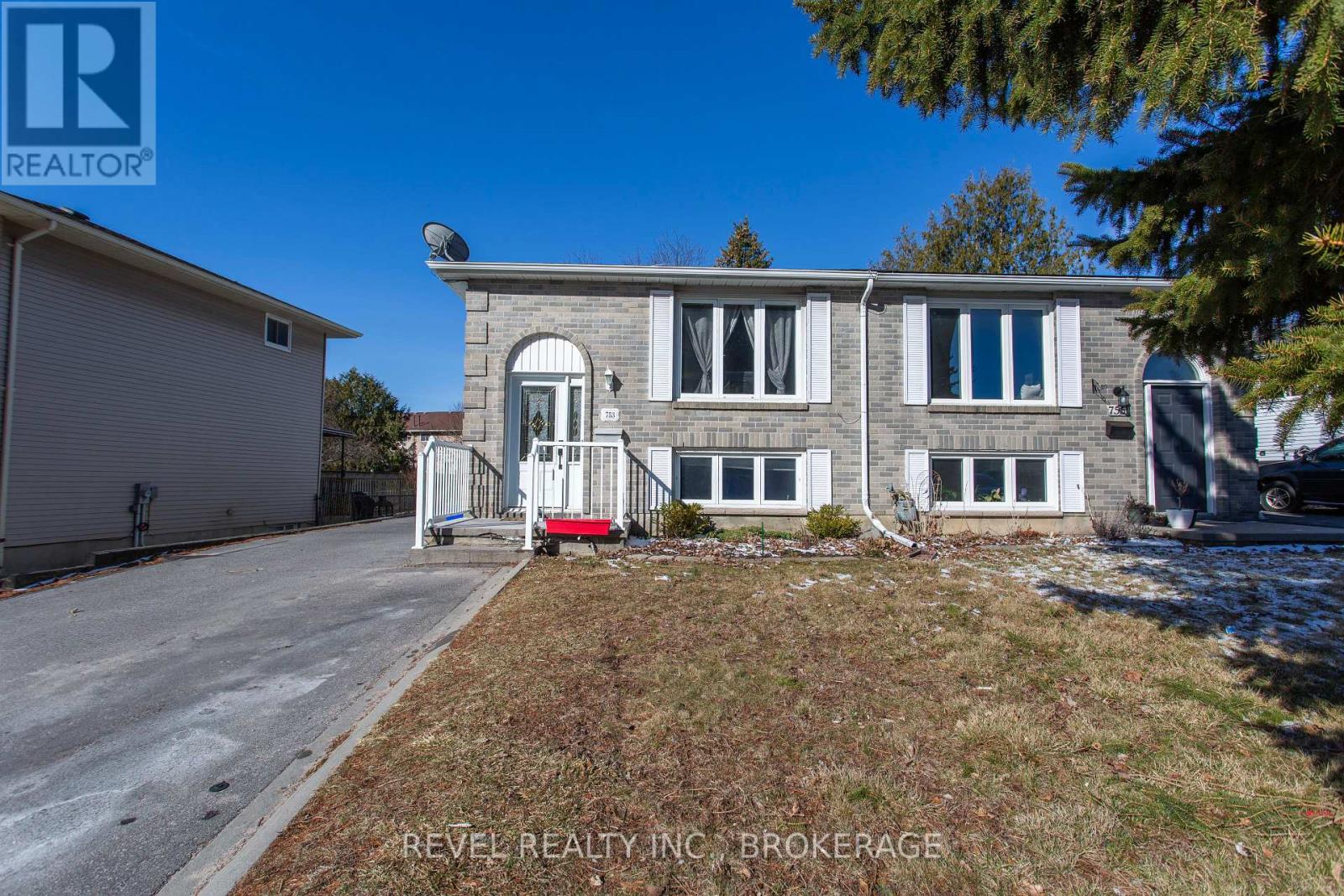 753 Ridley Drive, Kingston, Ontario  K7P 2A6 - Photo 3 - X12074954