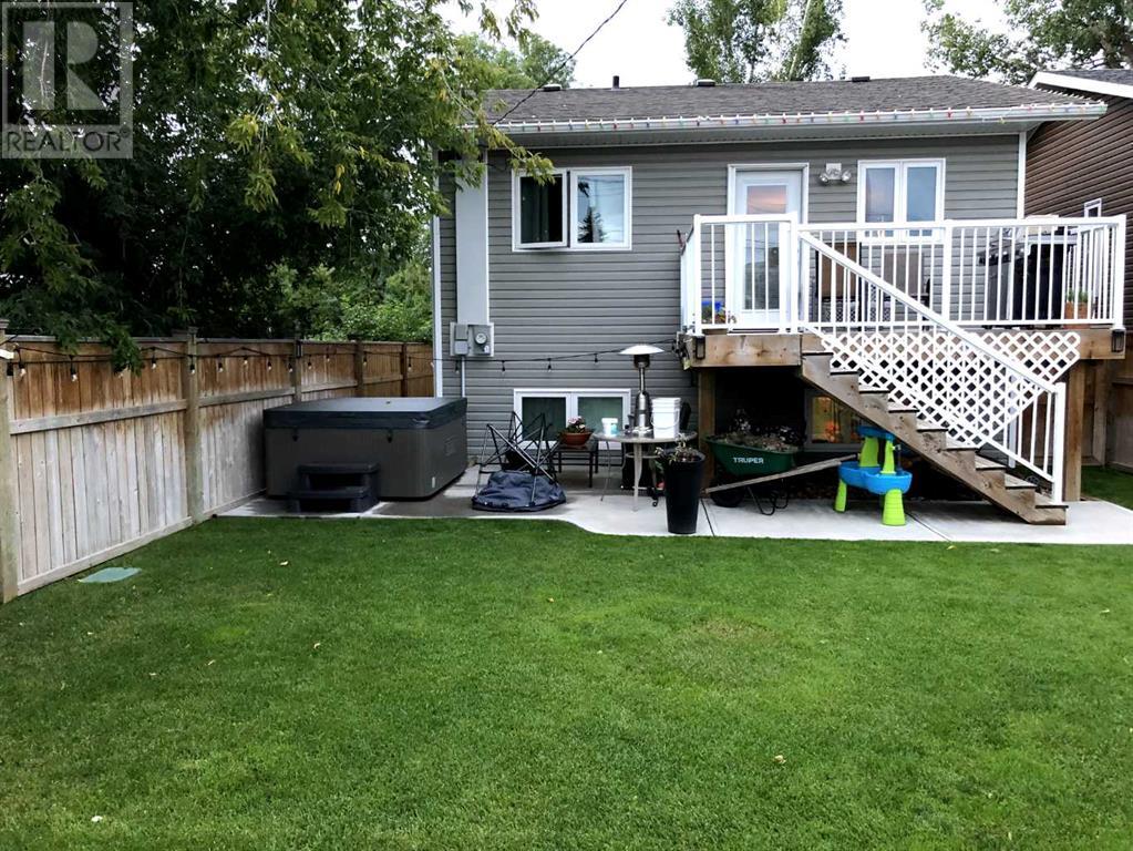 Property at 9615 95 Avenue image 4
