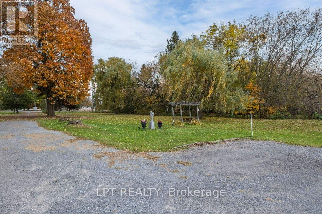 8739 County Road 2, Greater Napanee (Greater Napanee), Ontario  K7R 3L1 - Photo 32 - X12074963