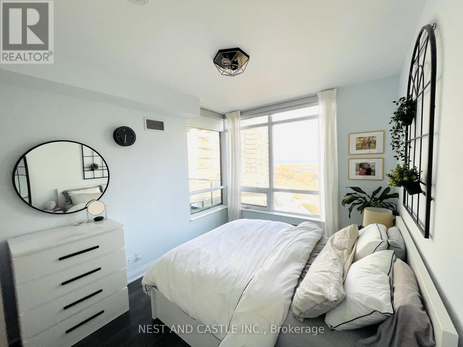902 - 36 Park Lawn Road, Toronto (Mimico), Ontario  M8Y 3H8 - Photo 14 - W12074736