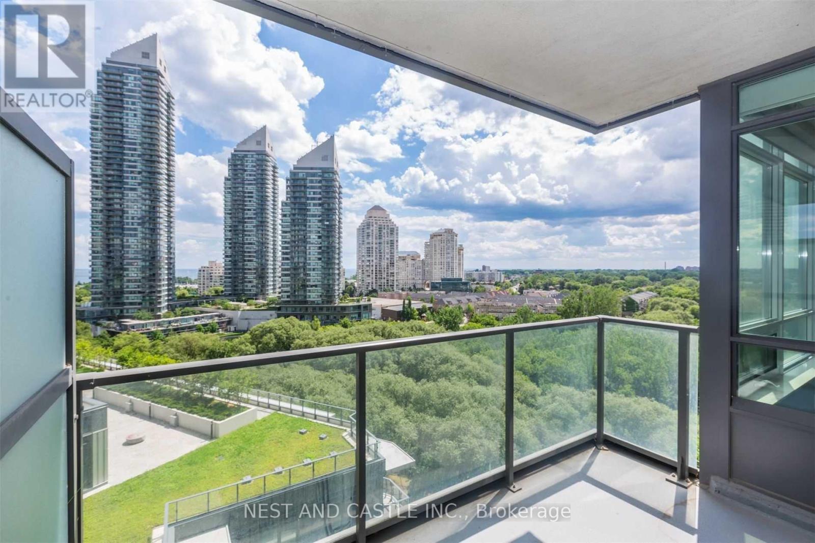 902 - 36 Park Lawn Road, Toronto (Mimico), Ontario  M8Y 3H8 - Photo 3 - W12074736