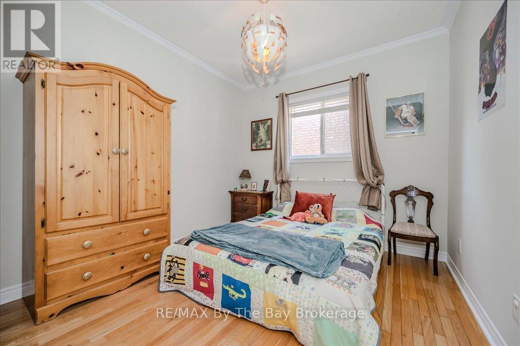 12 Twin Willow Crescent, Brampton, Ontario  L7A 1J9 - Photo 22 - W12074899