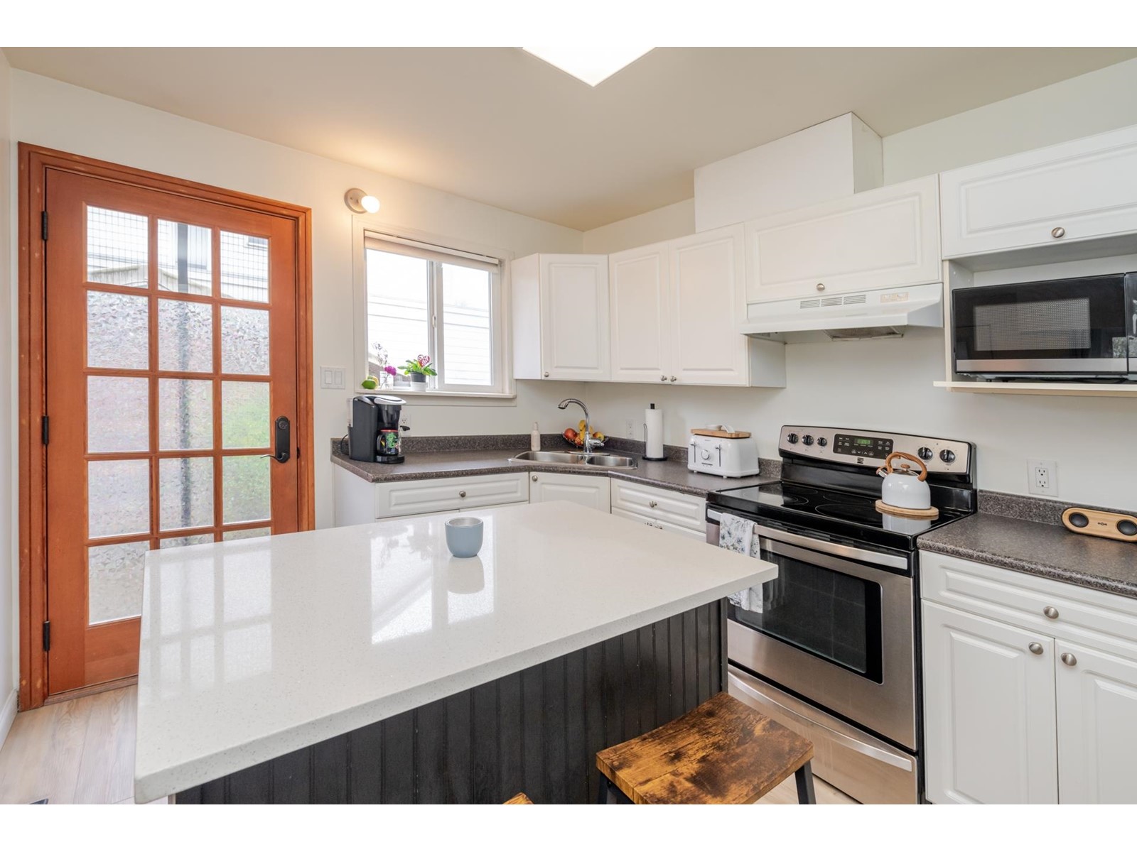 8915 Mackie Street, Langley, British Columbia  V1M 2S3 - Photo 8 - R2988807