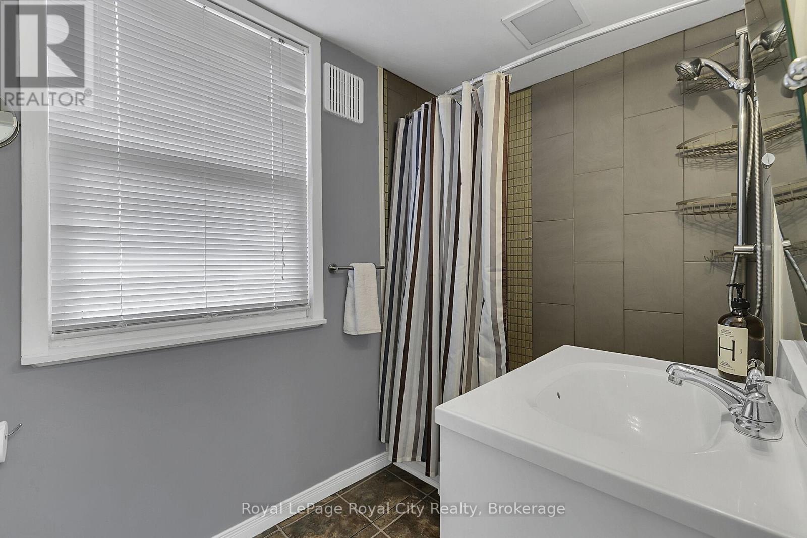 74 Inkerman Street, Guelph, Ontario  N1H 3C7 - Photo 16 - X12074918