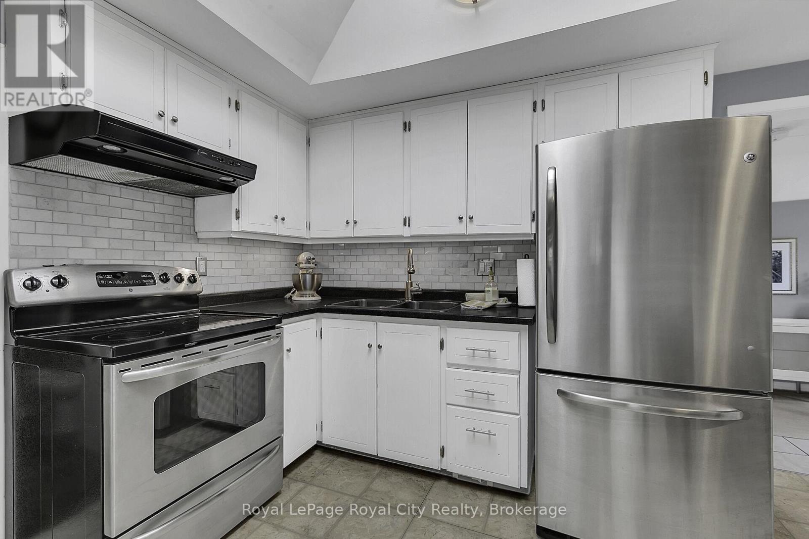 74 Inkerman Street, Guelph, Ontario  N1H 3C7 - Photo 9 - X12074918
