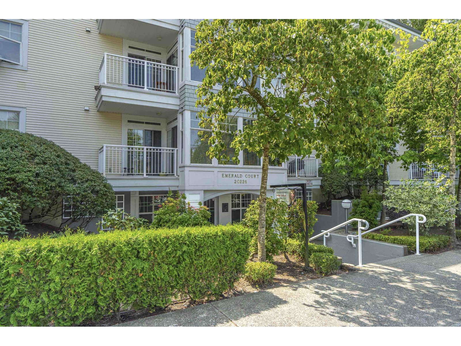 307 20228 54 AVENUE, langley, British Columbia