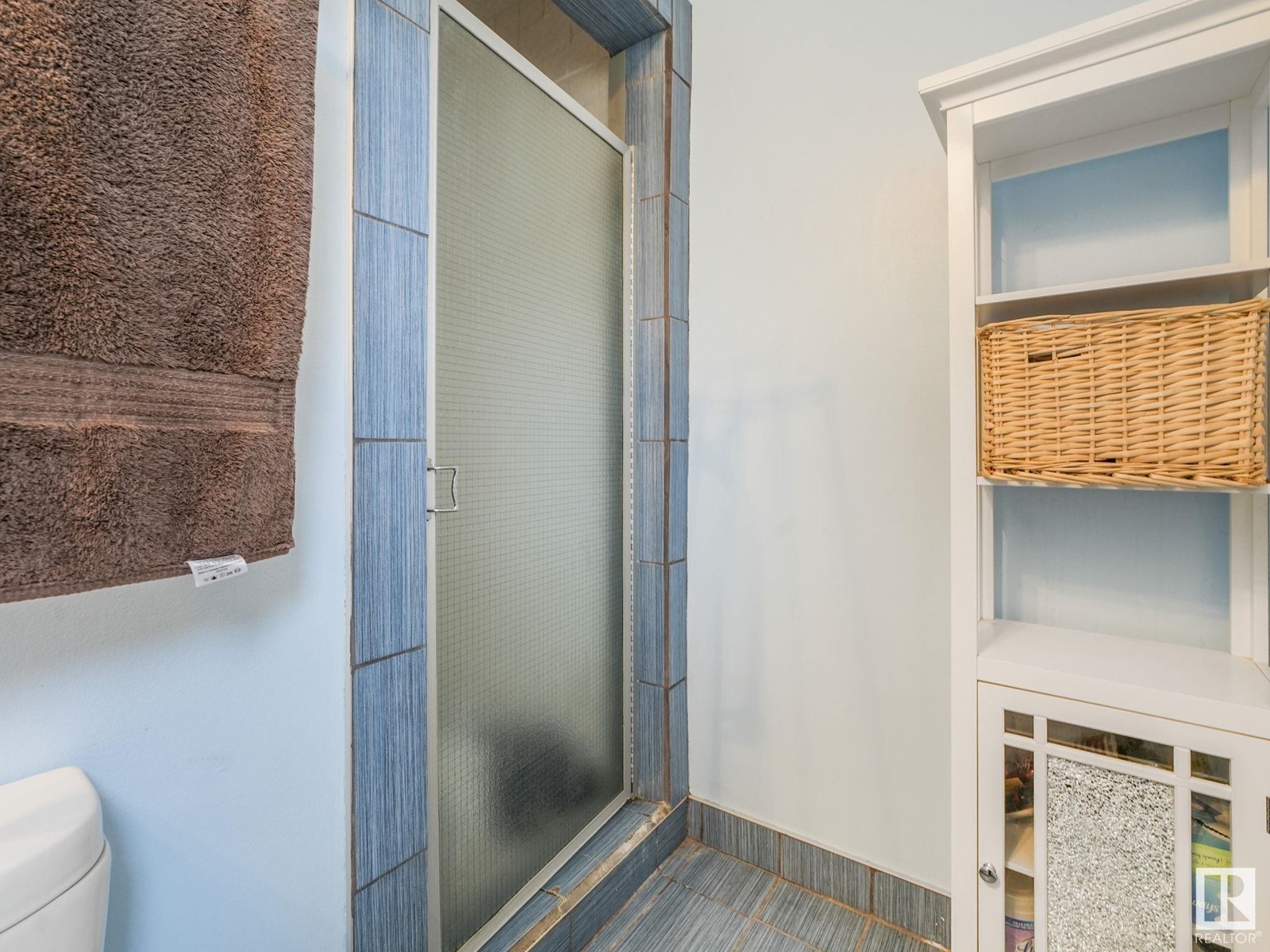 Property at 18409 62B AV NW image 5