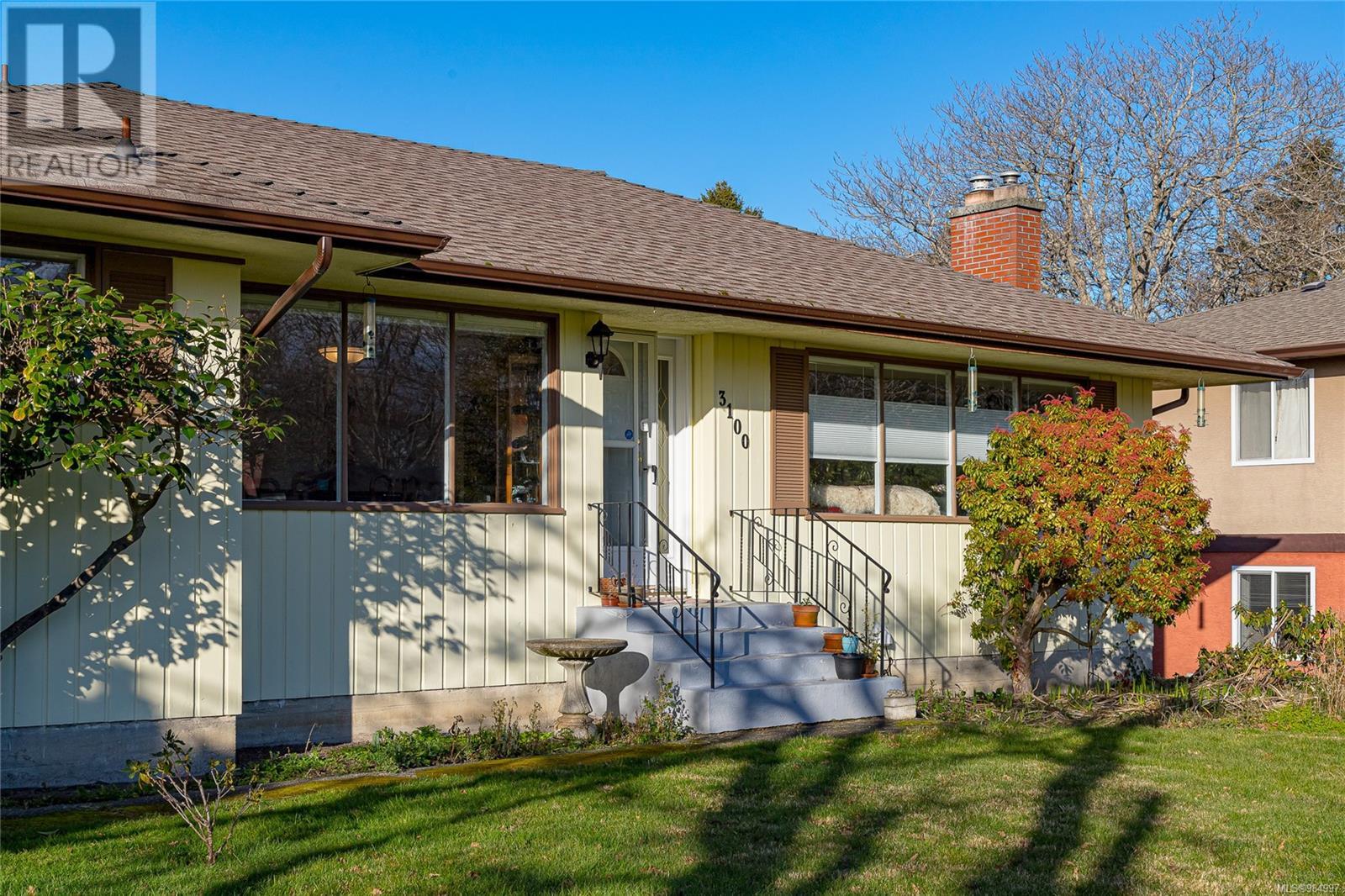Property at 3100 Woodburn Ave image 2