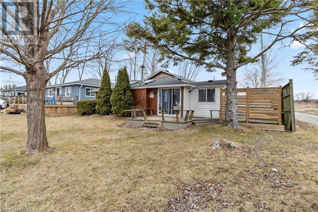 Property at 19 MELVILLE Lane image 1