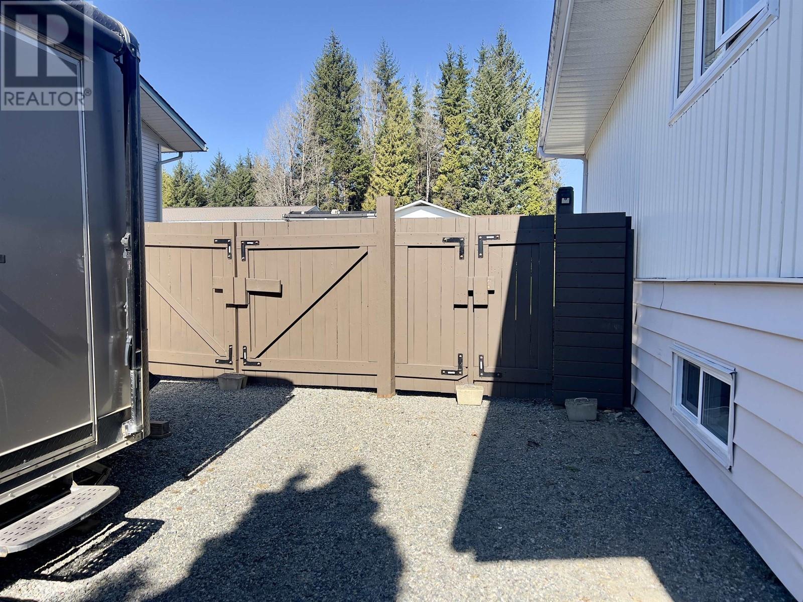 31 Gwyn Street, Kitimat, British Columbia  V8C 1C8 - Photo 36 - R2983366