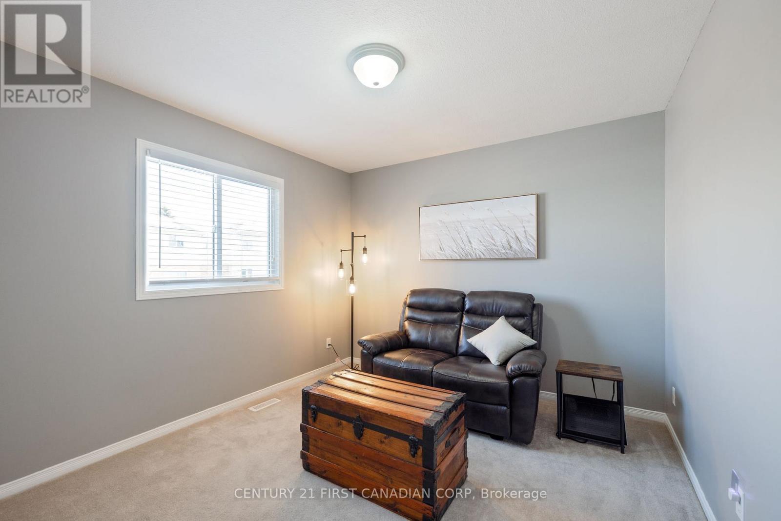 Photo 10 of 28 for 224 Rothwell Drive