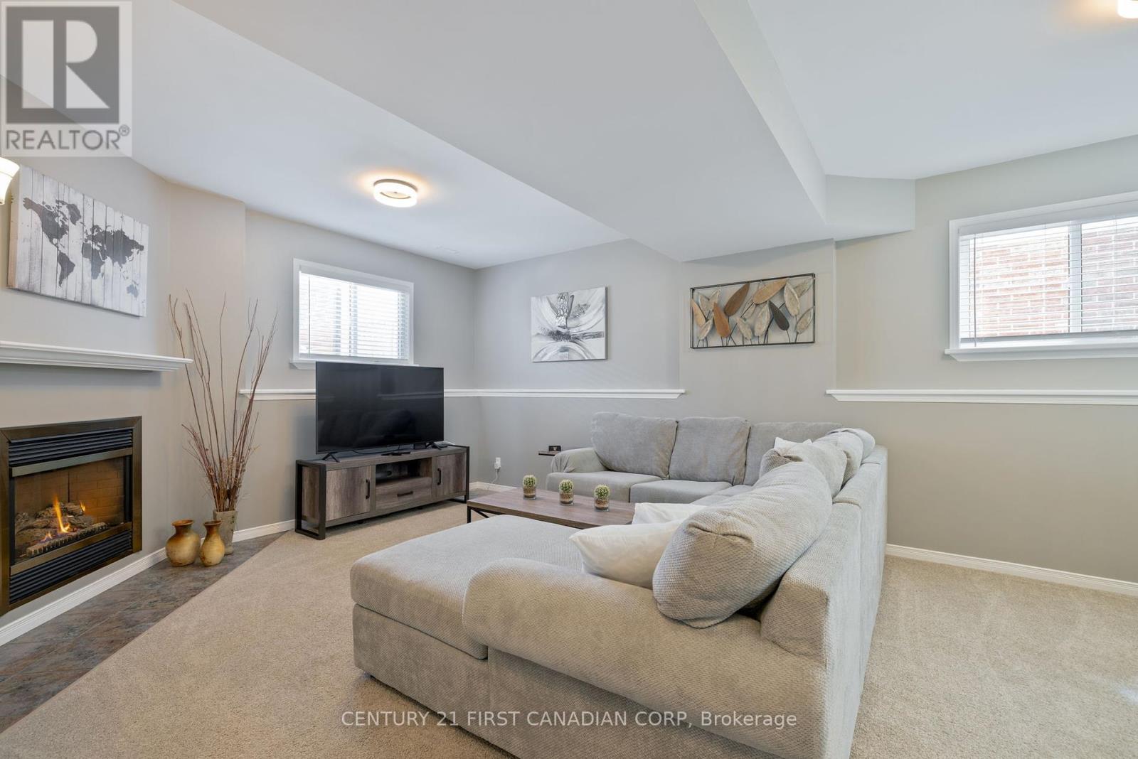 Photo 13 of 28 for 224 Rothwell Drive