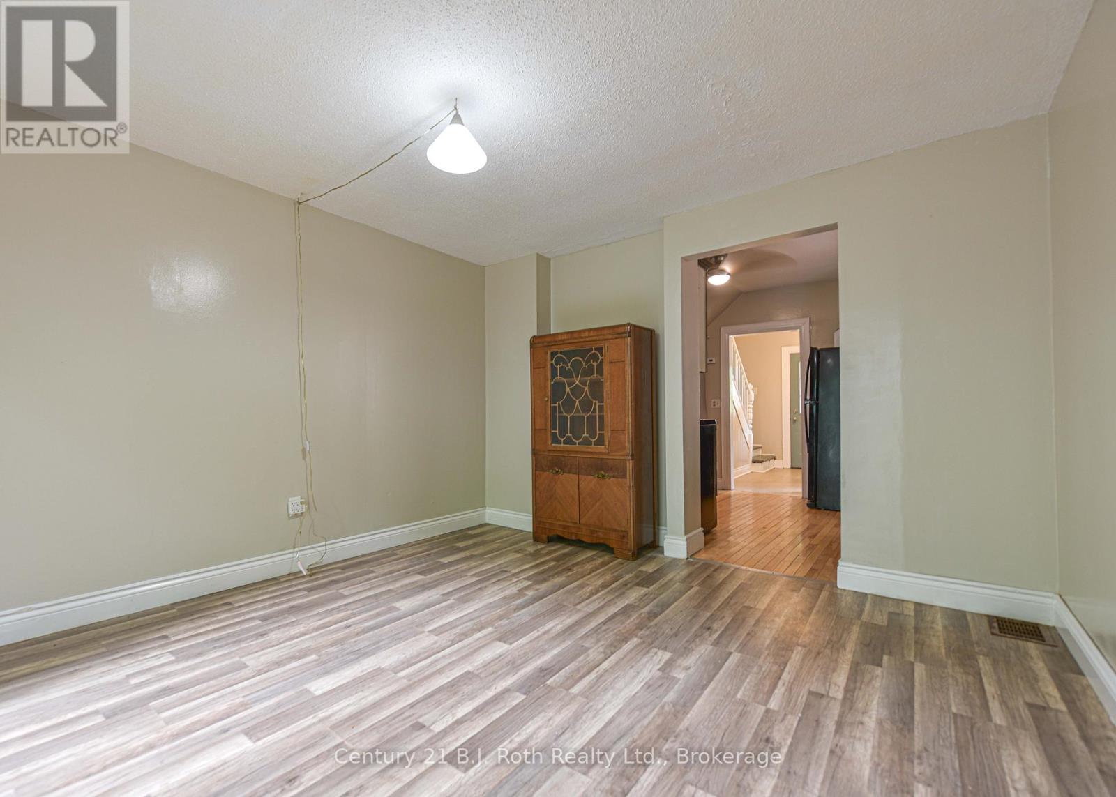 235 Harvey Street, Orillia, Ontario  L3V 3M5 - Photo 18 - S12017142