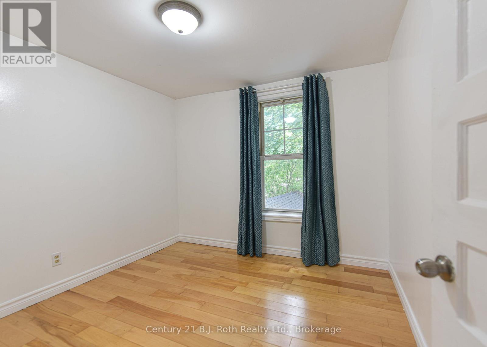 235 Harvey Street, Orillia, Ontario  L3V 3M5 - Photo 40 - S12017142