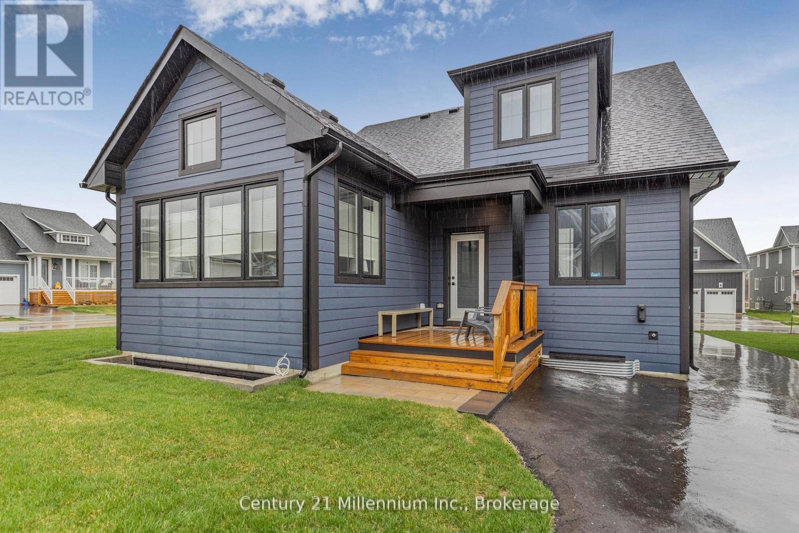 141 Black Willow Crescent, Blue Mountains, Ontario  L9Y 0R4 - Photo 2 - X12074809
