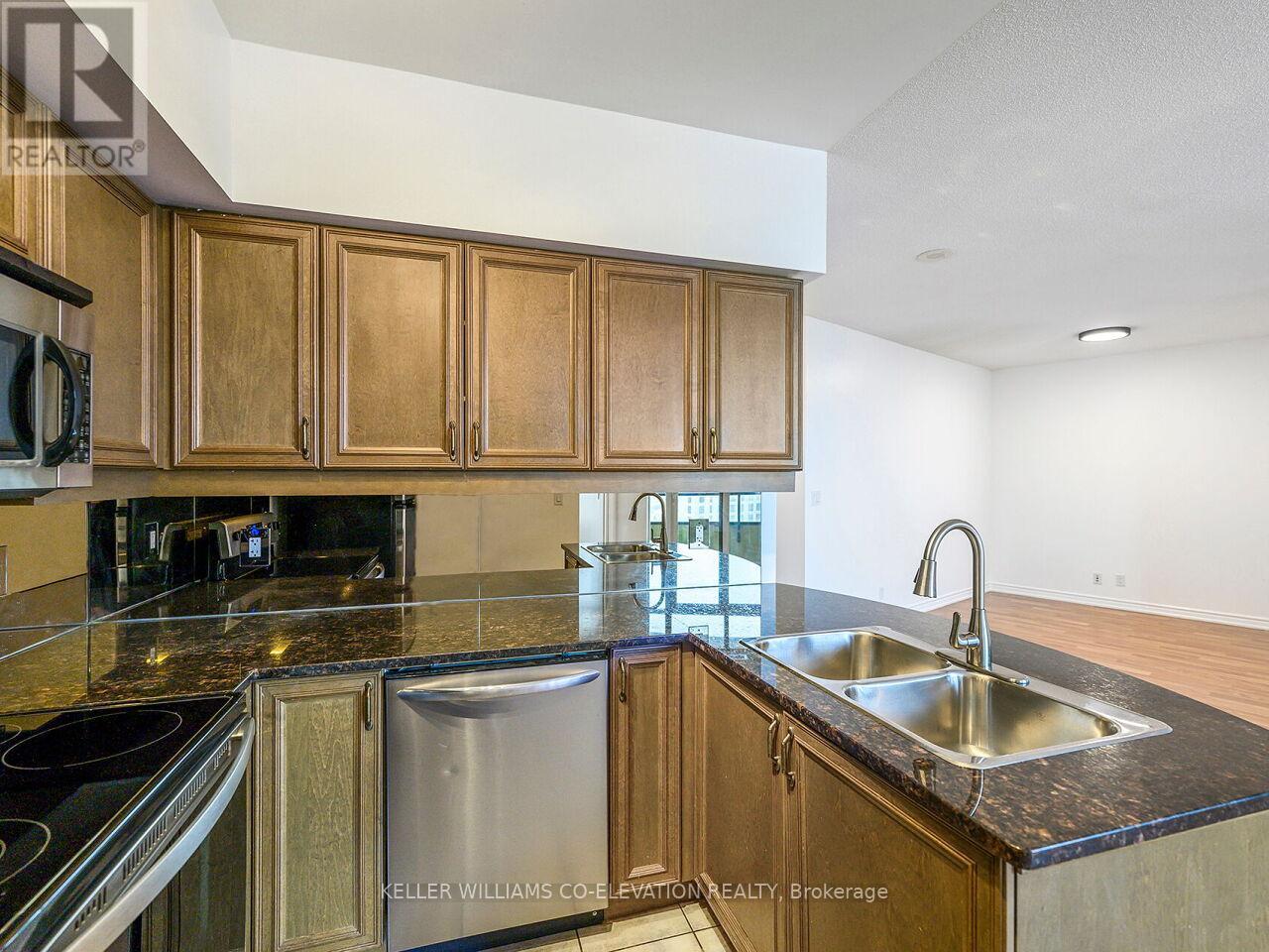 1609 - 9225 Jane Street, Vaughan (Maple), Ontario  L6A 0J7 - Photo 21 - N12074845