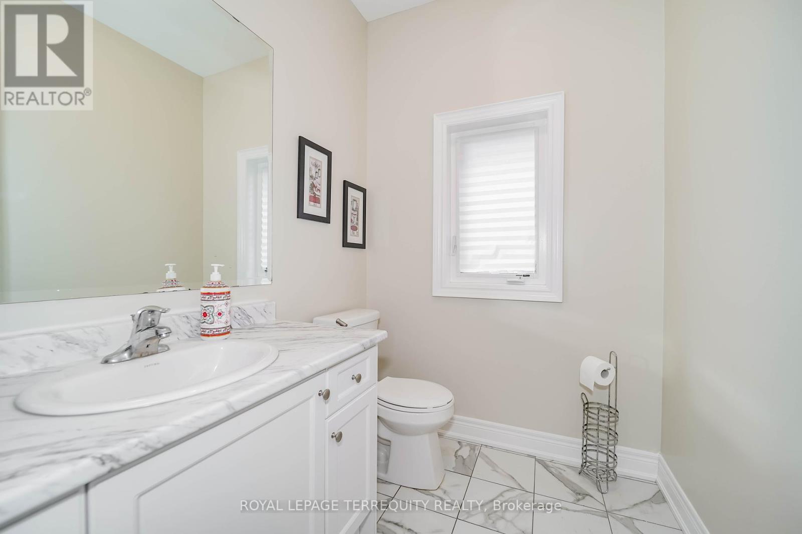 24 John Smith Street, East Gwillimbury, Ontario  L9N 0S7 - Photo 12 - N12074913
