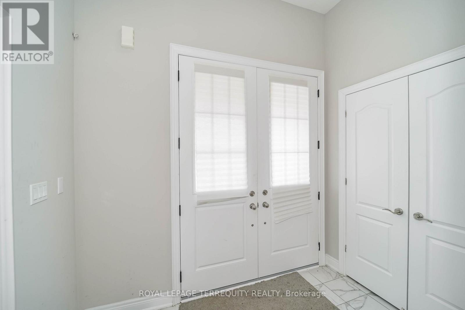 24 John Smith Street, East Gwillimbury, Ontario  L9N 0S7 - Photo 6 - N12074913