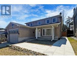17 CLEARCREST AVENUE, Toronto, Ontario