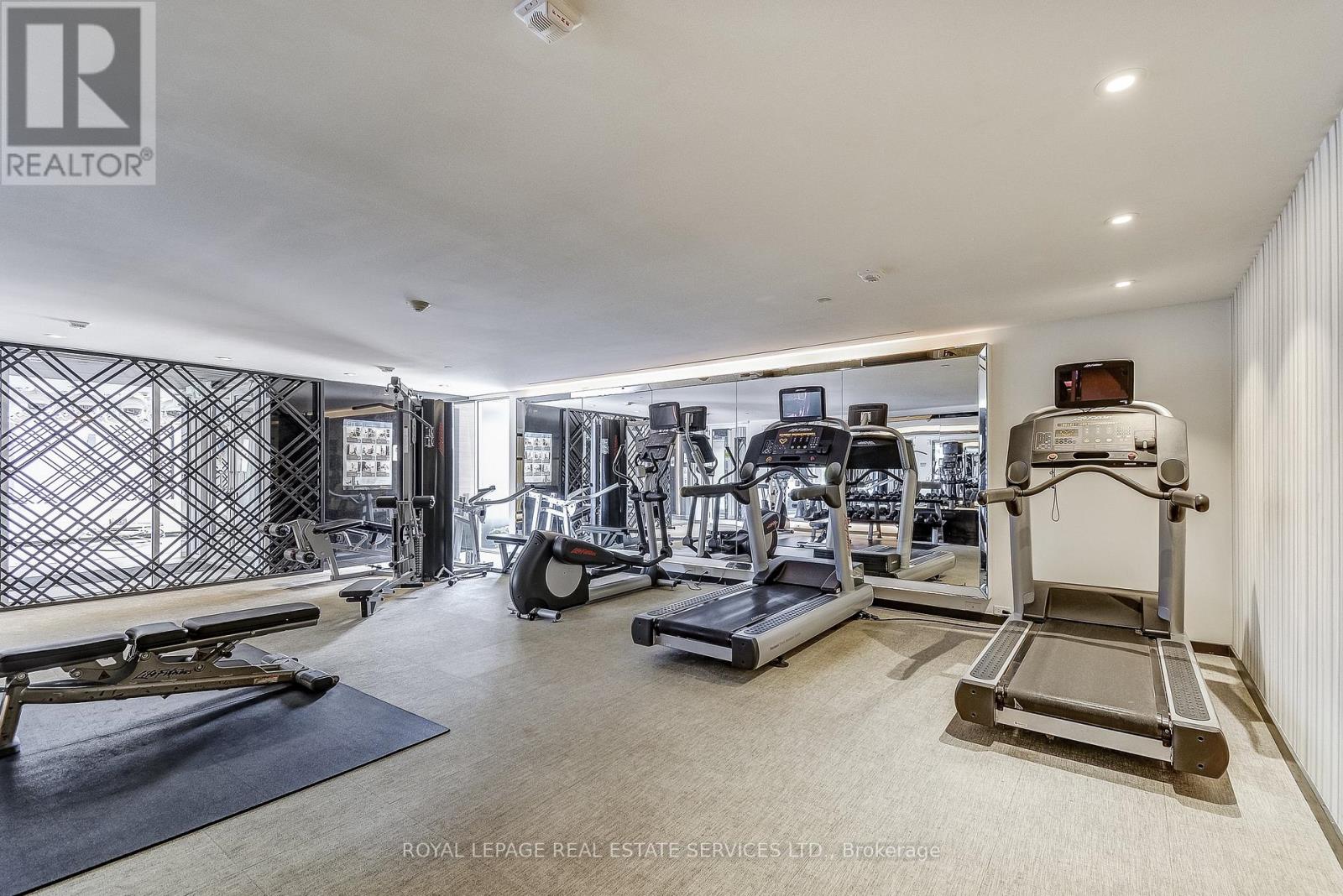211 - 150 Sabina Drive, Oakville, Ontario  L6H 7C3 - Photo 40 - W12055412