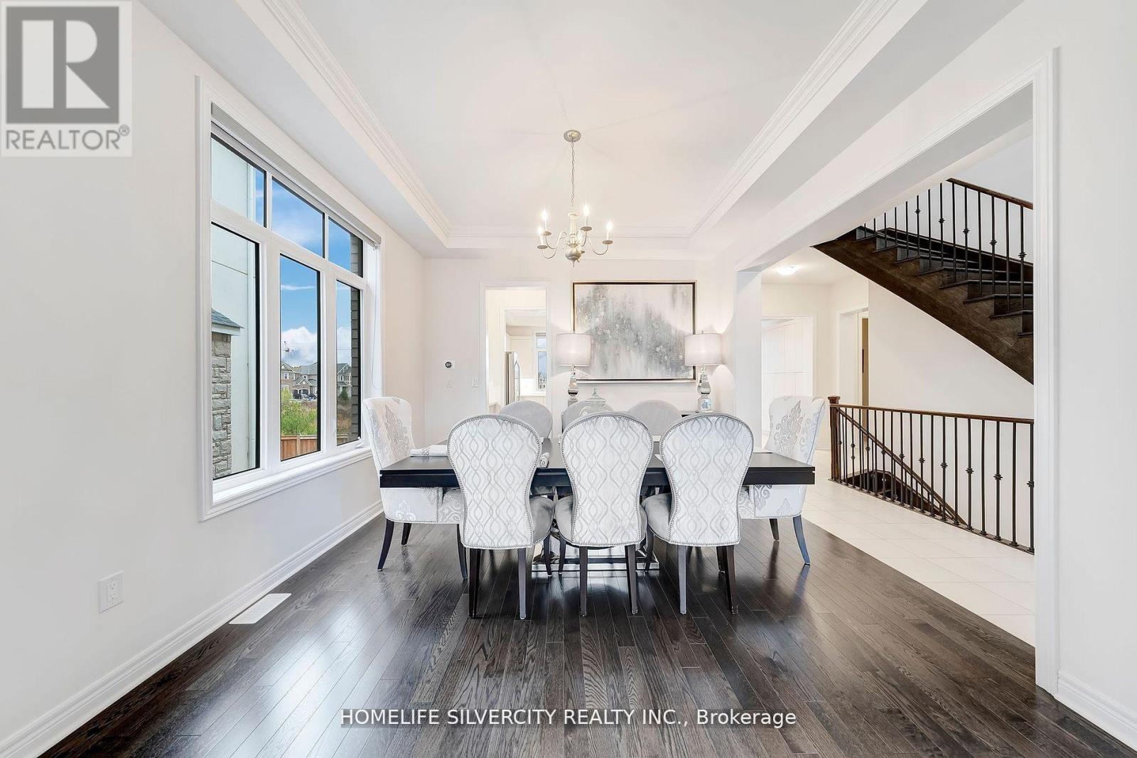 Property at 398 SPYGLASS GREEN image 4
