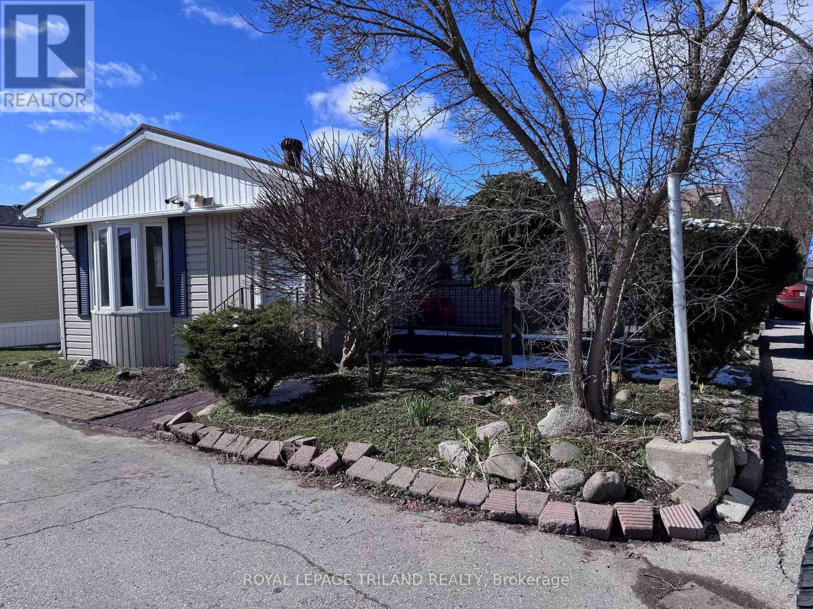 Property at 86 - 198 SPRINGBANK DRIVE image 3