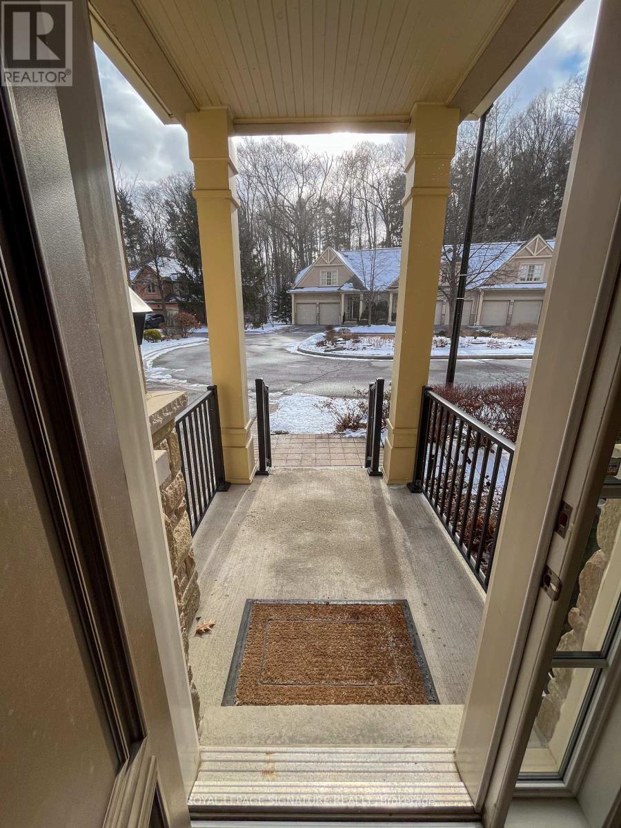 103 - 1915 Broad Hollow Gate, Mississauga, Ontario  L4L 6A3 - Photo 2 - W12074834