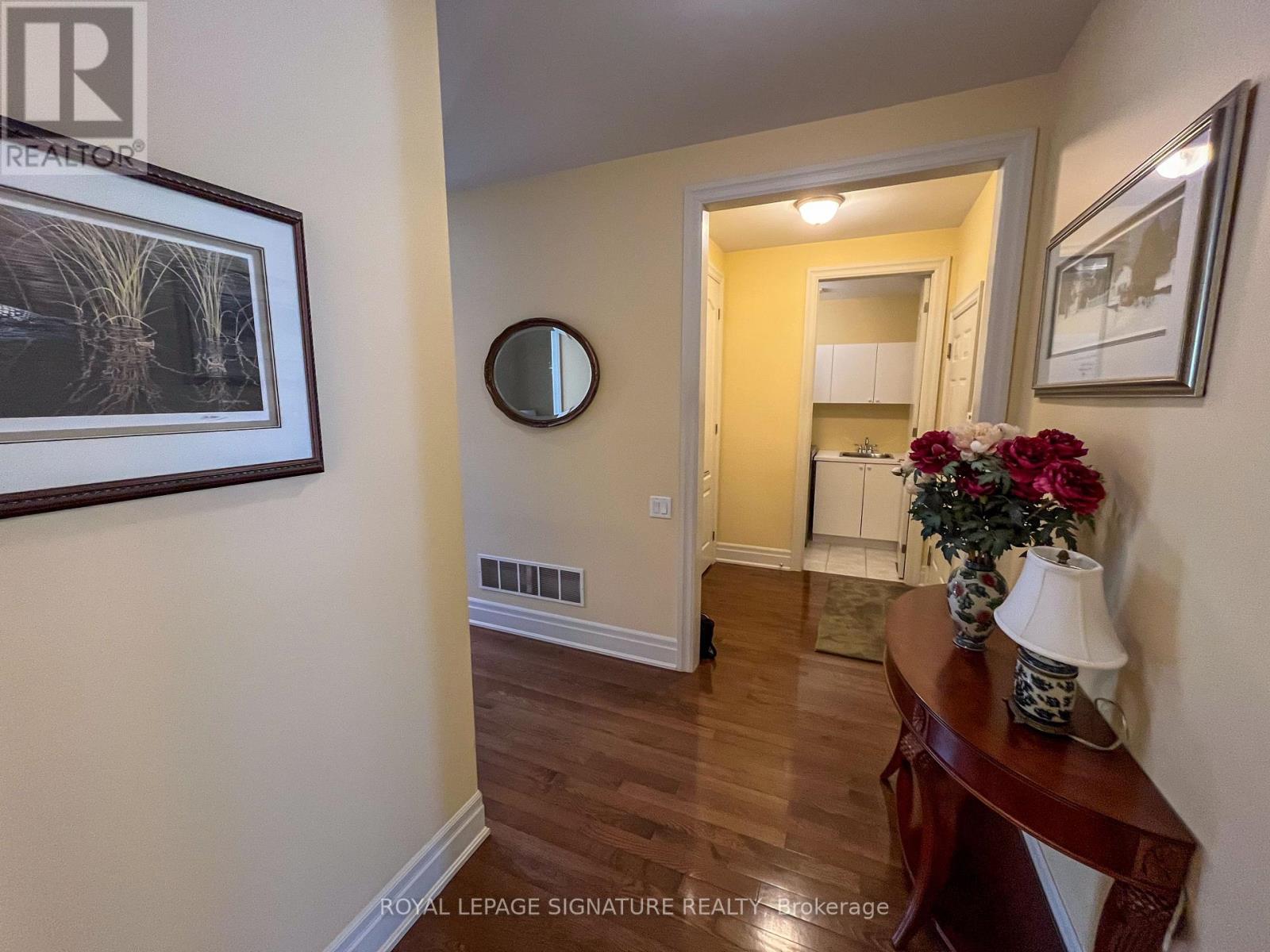 103 - 1915 Broad Hollow Gate, Mississauga, Ontario  L4L 6A3 - Photo 5 - W12074834