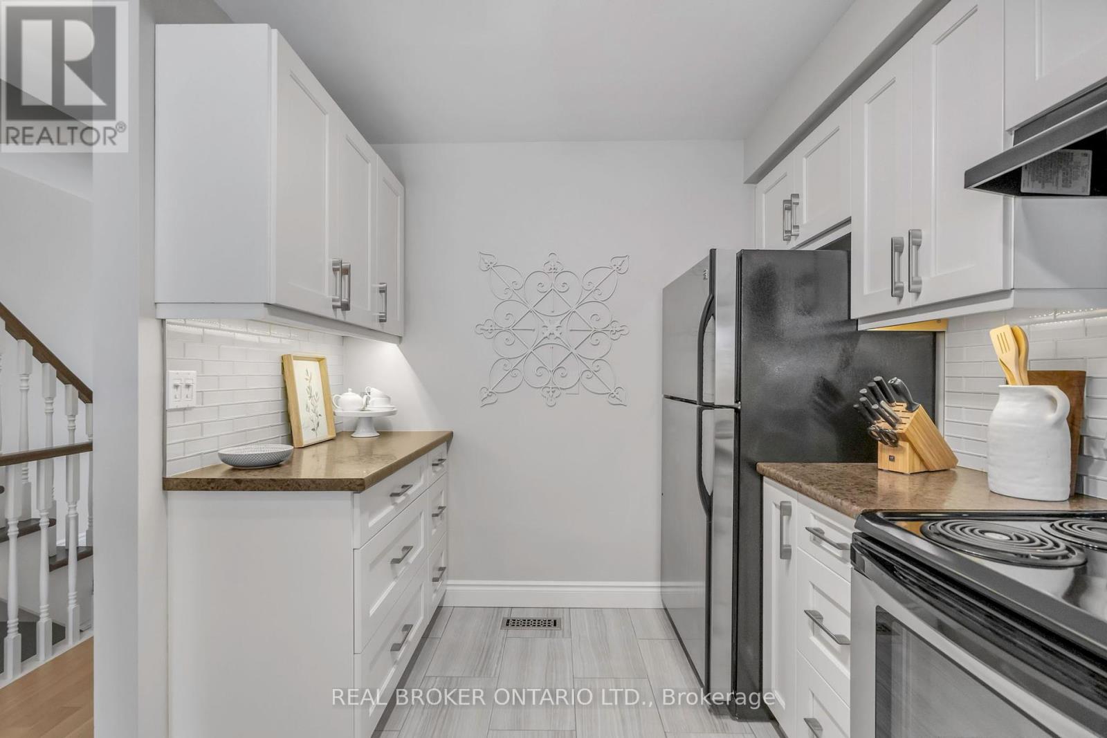 26 - 2015 Cleaver Avenue, Burlington (Headon), Ontario  L7M 4J7 - Photo 8 - W12074847