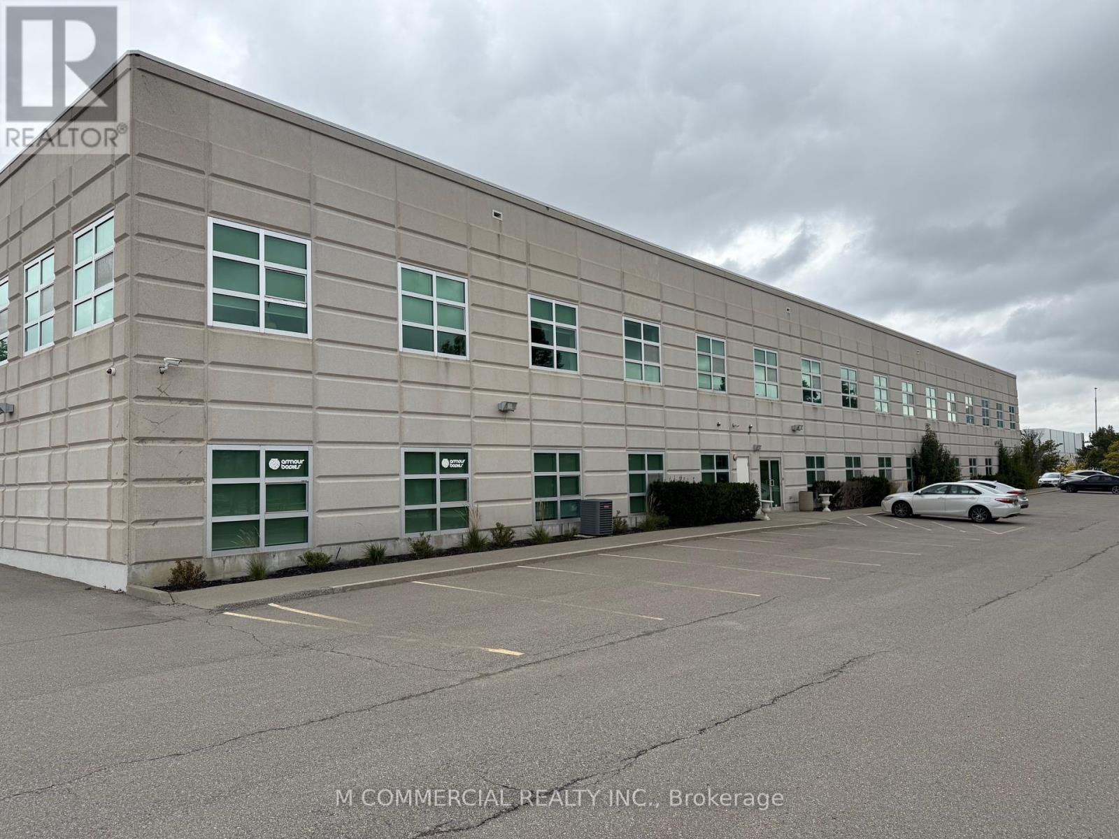 5180 Orbitor Drive, Mississauga (Airport Corporate), Ontario  L4W 5L9 - Photo 3 - W12074855