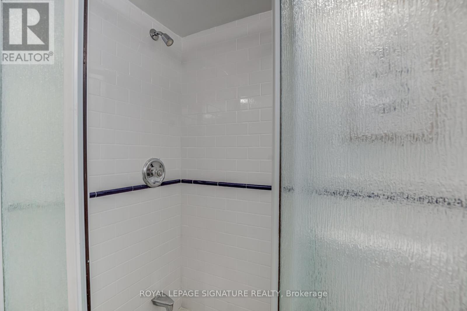18 Page Avenue, Toronto (Runnymede-Bloor West Village), Ontario  M6S 2P5 - Photo 26 - W12074926
