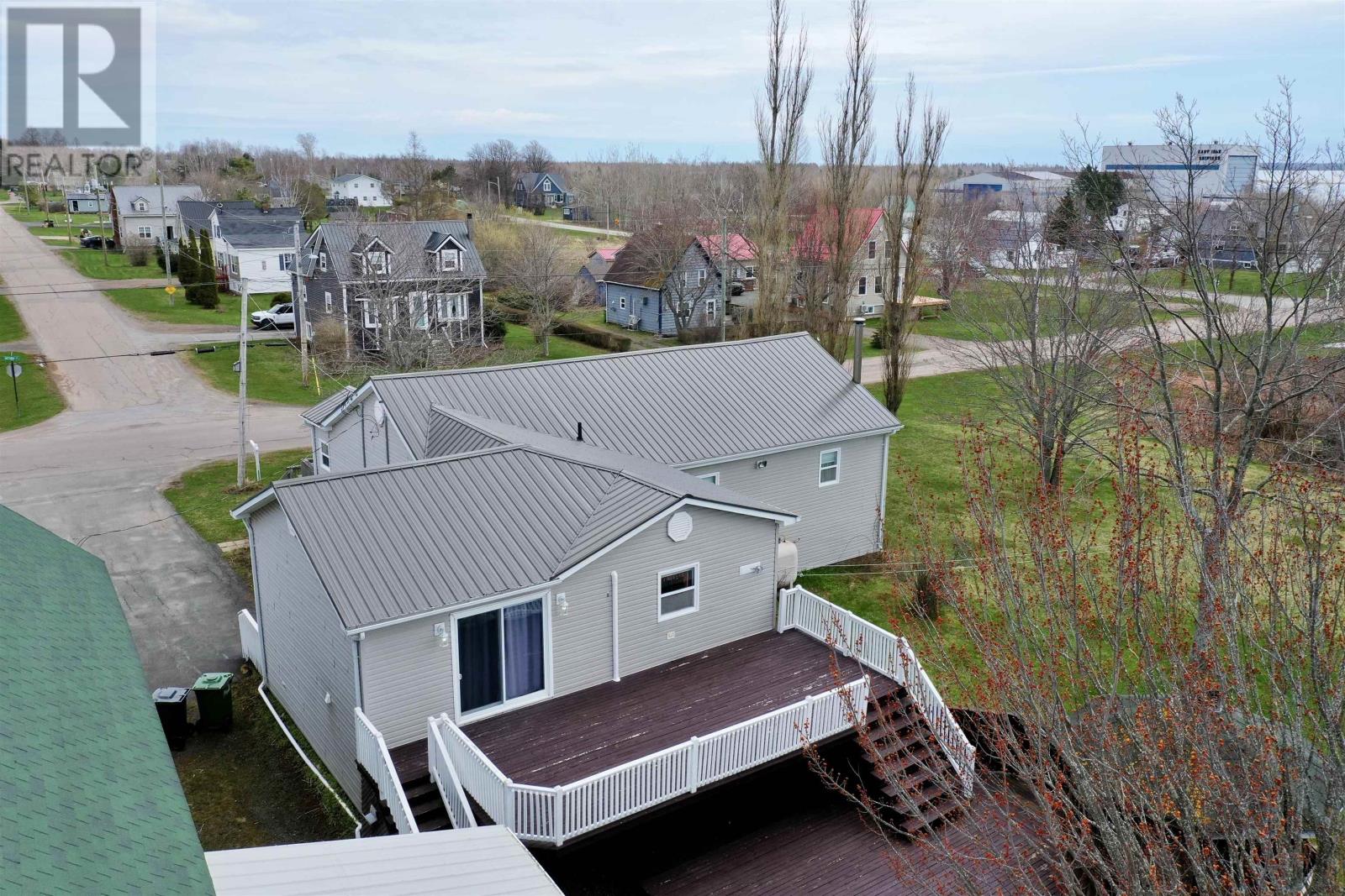 45 Victoria Street, Georgetown, Prince Edward Island  C0A 1L0 - Photo 5 - 202505282
