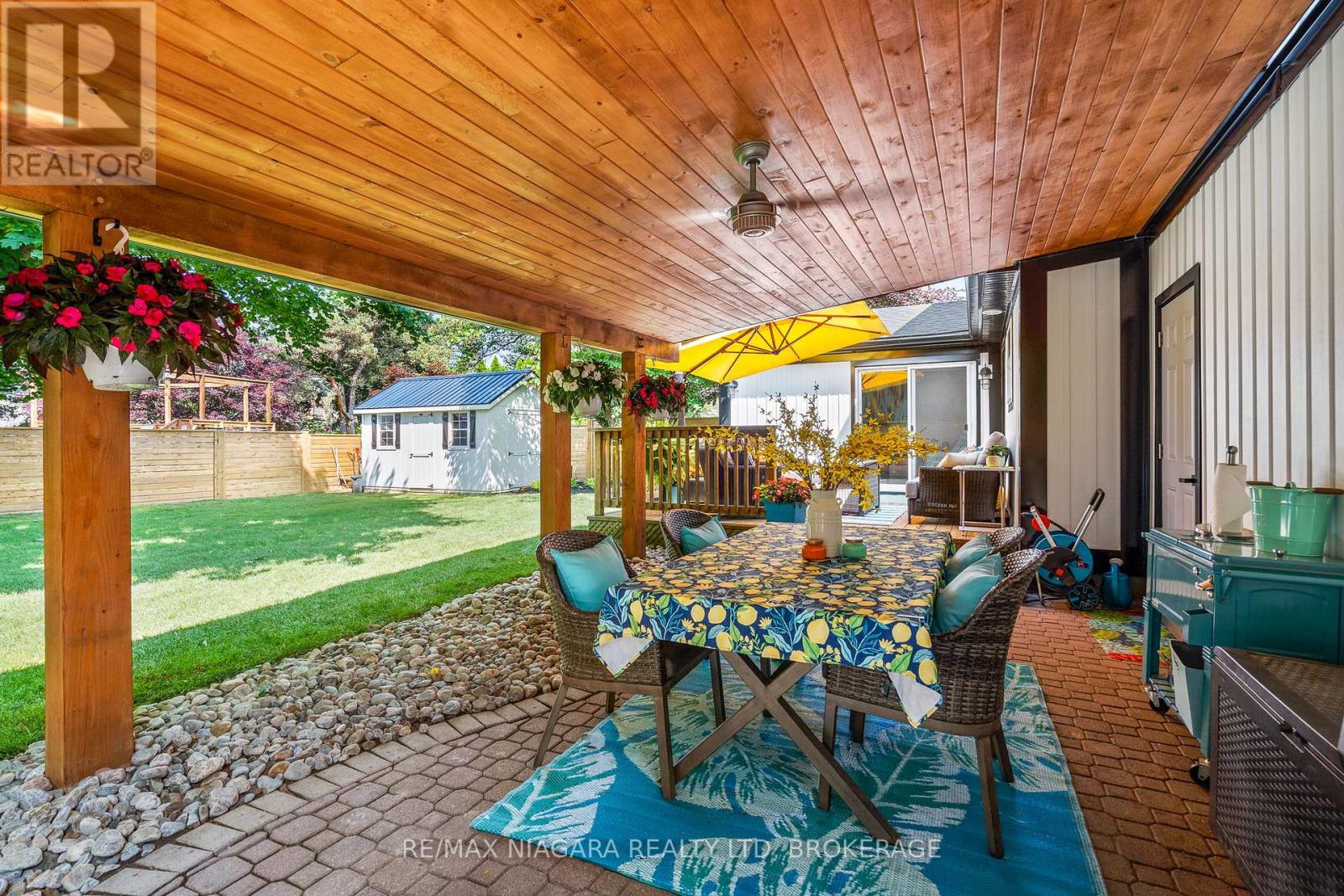 Property at 10 THE PROMENADE image 4