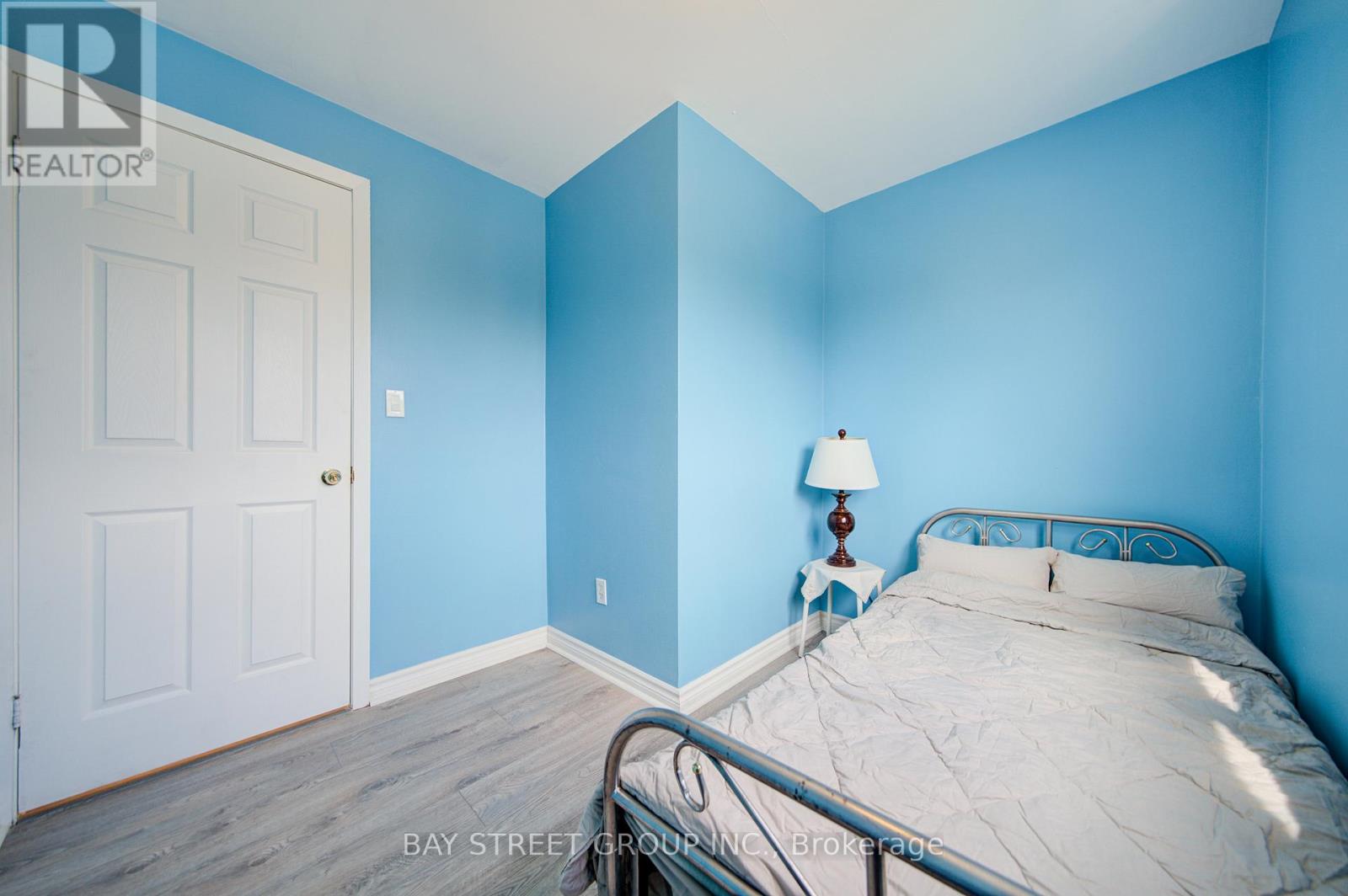 4554 Ryerson Crescent, Niagara Falls (210 - Downtown), Ontario  L2E 1E2 - Photo 28 - X12074837