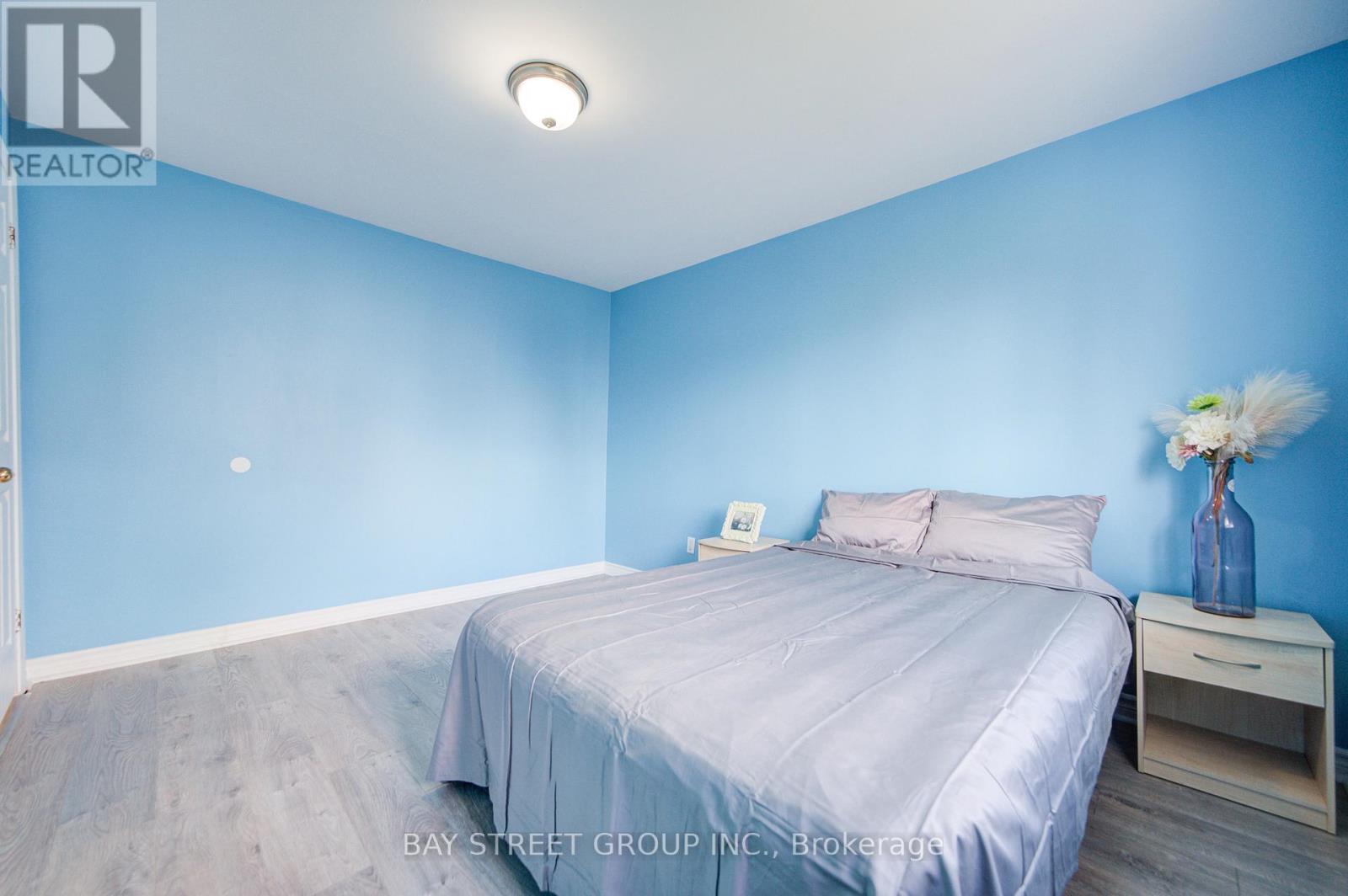 4554 Ryerson Crescent, Niagara Falls (210 - Downtown), Ontario  L2E 1E2 - Photo 34 - X12074837