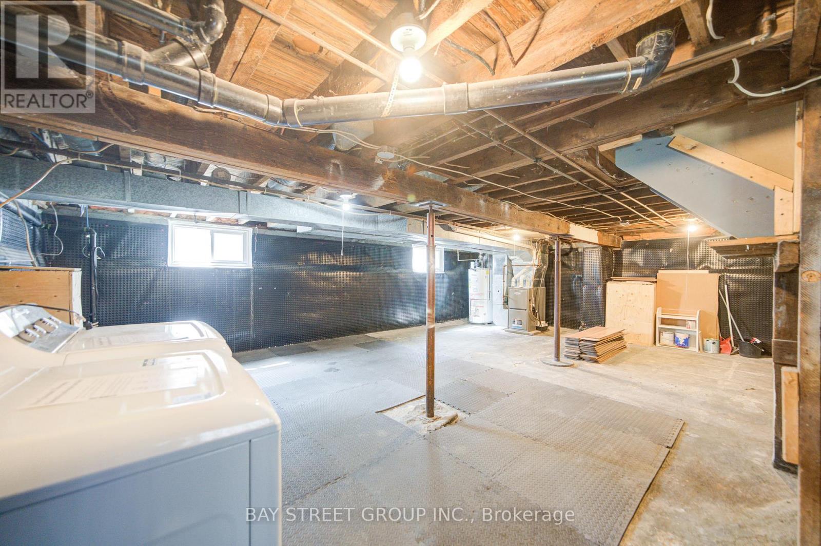 4554 Ryerson Crescent, Niagara Falls (210 - Downtown), Ontario  L2E 1E2 - Photo 41 - X12074837