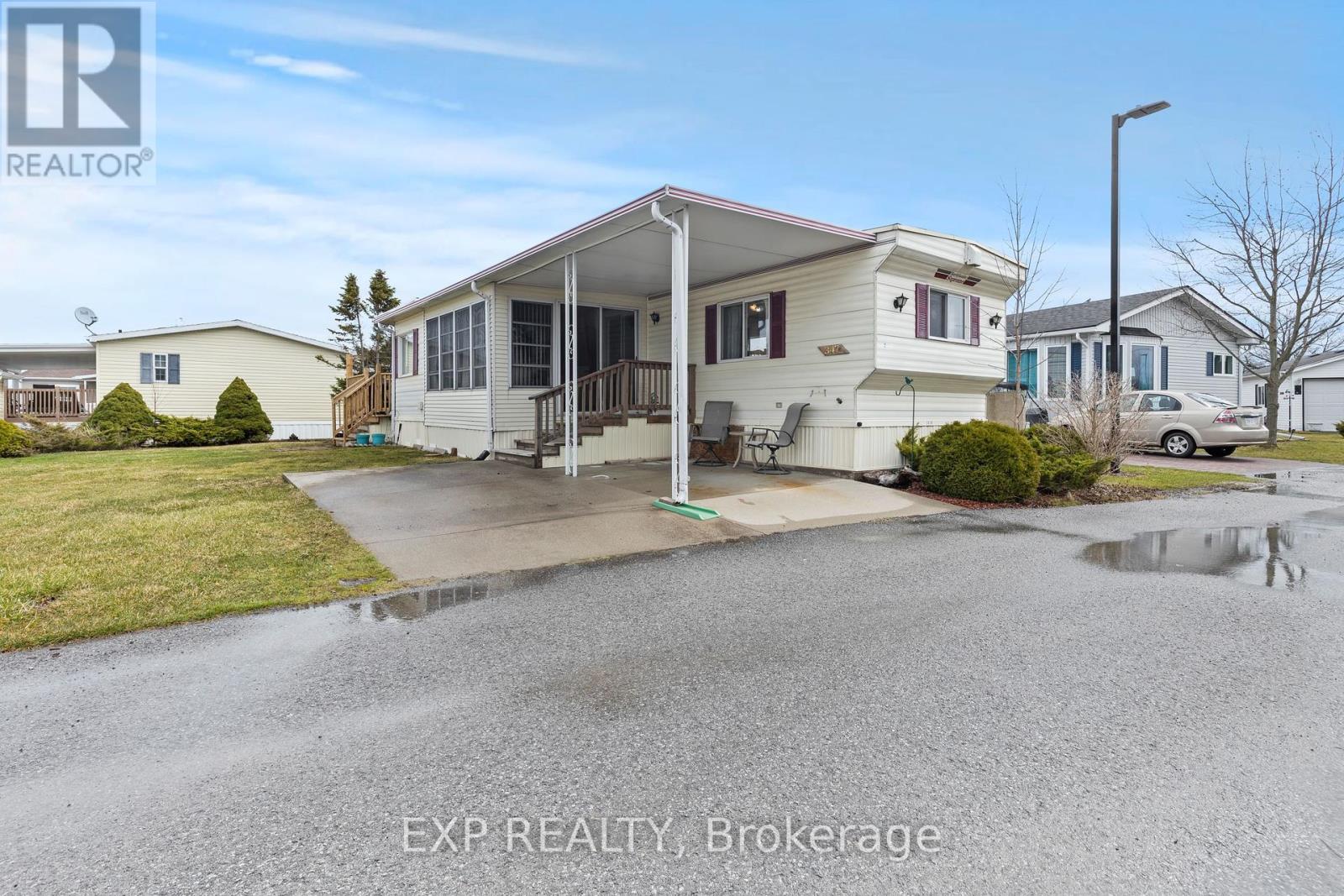 347 - 3033 Townline Road, Fort Erie (327 - Black Creek), Ontario  L0S 1S1 - Photo 3 - X12074874