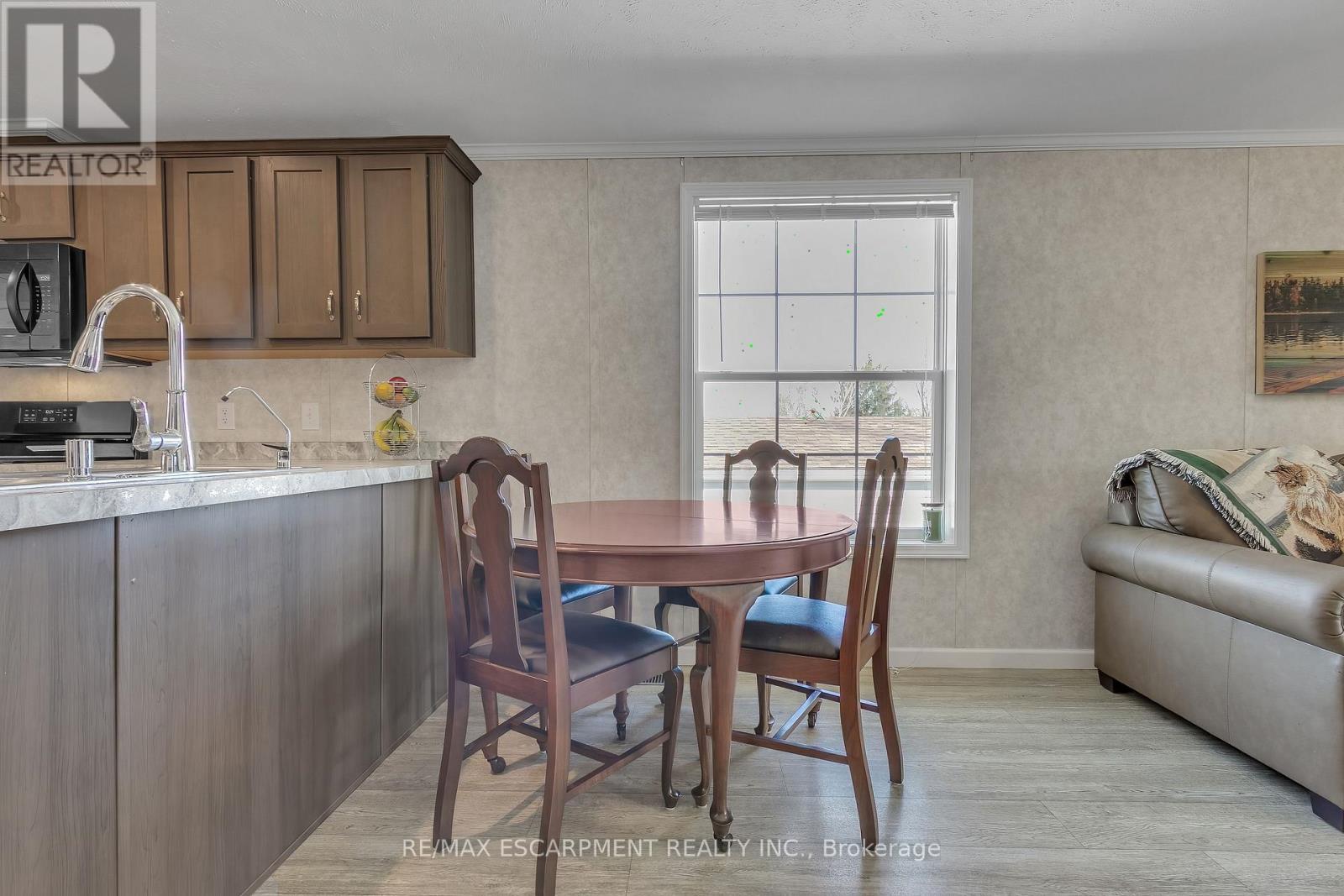 70 Park Lane, Hamilton, Ontario  N0B 2J0 - Photo 18 - X12074892