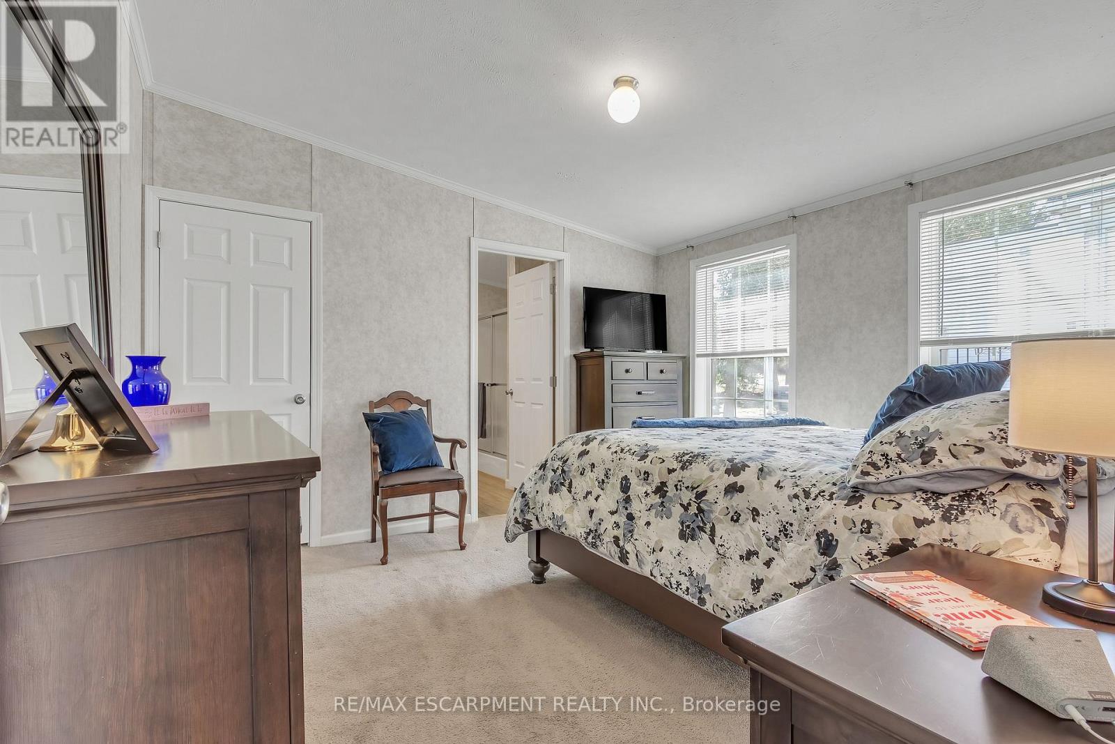 70 Park Lane, Hamilton, Ontario  N0B 2J0 - Photo 25 - X12074892