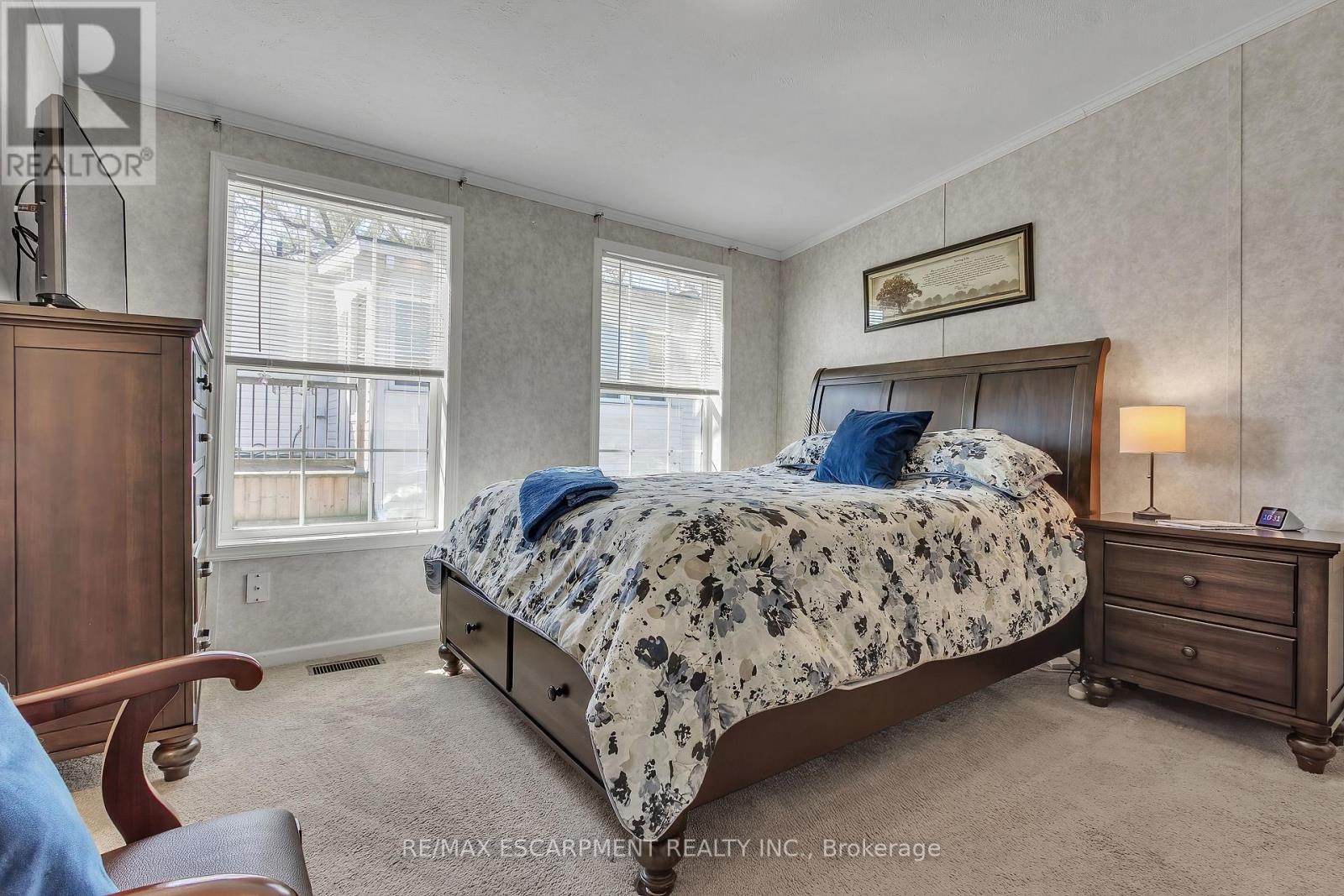 70 Park Lane, Hamilton, Ontario  N0B 2J0 - Photo 26 - X12074892