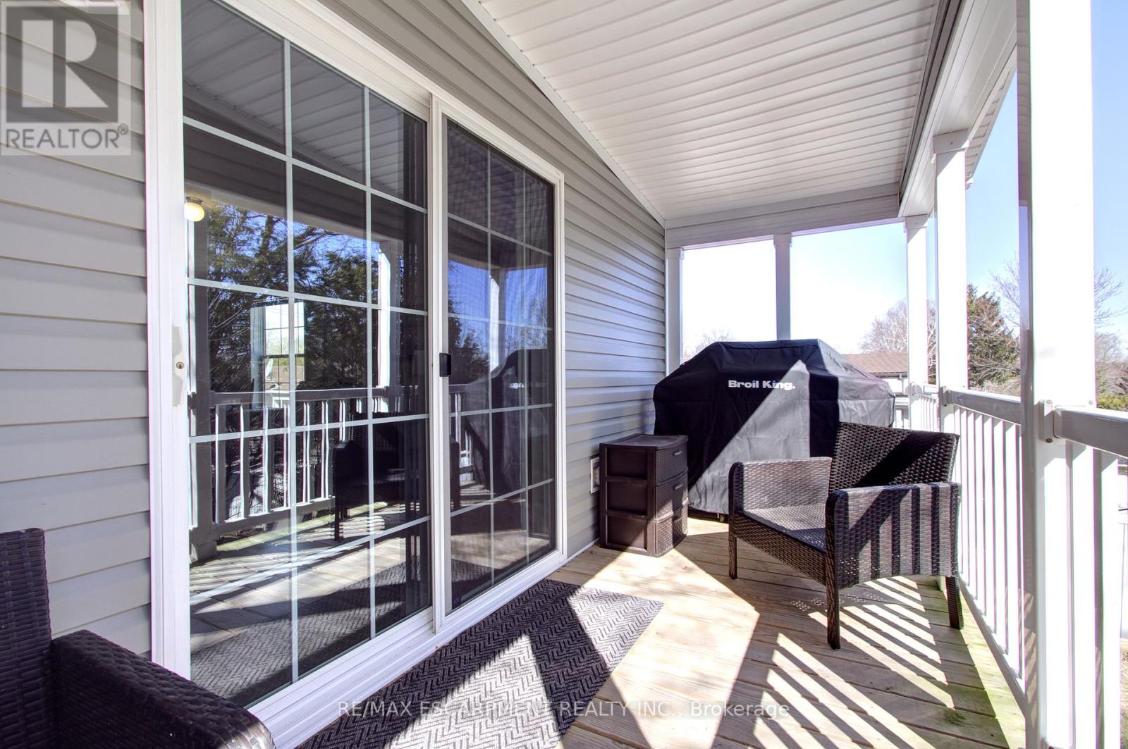 70 Park Lane, Hamilton, Ontario  N0B 2J0 - Photo 37 - X12074892