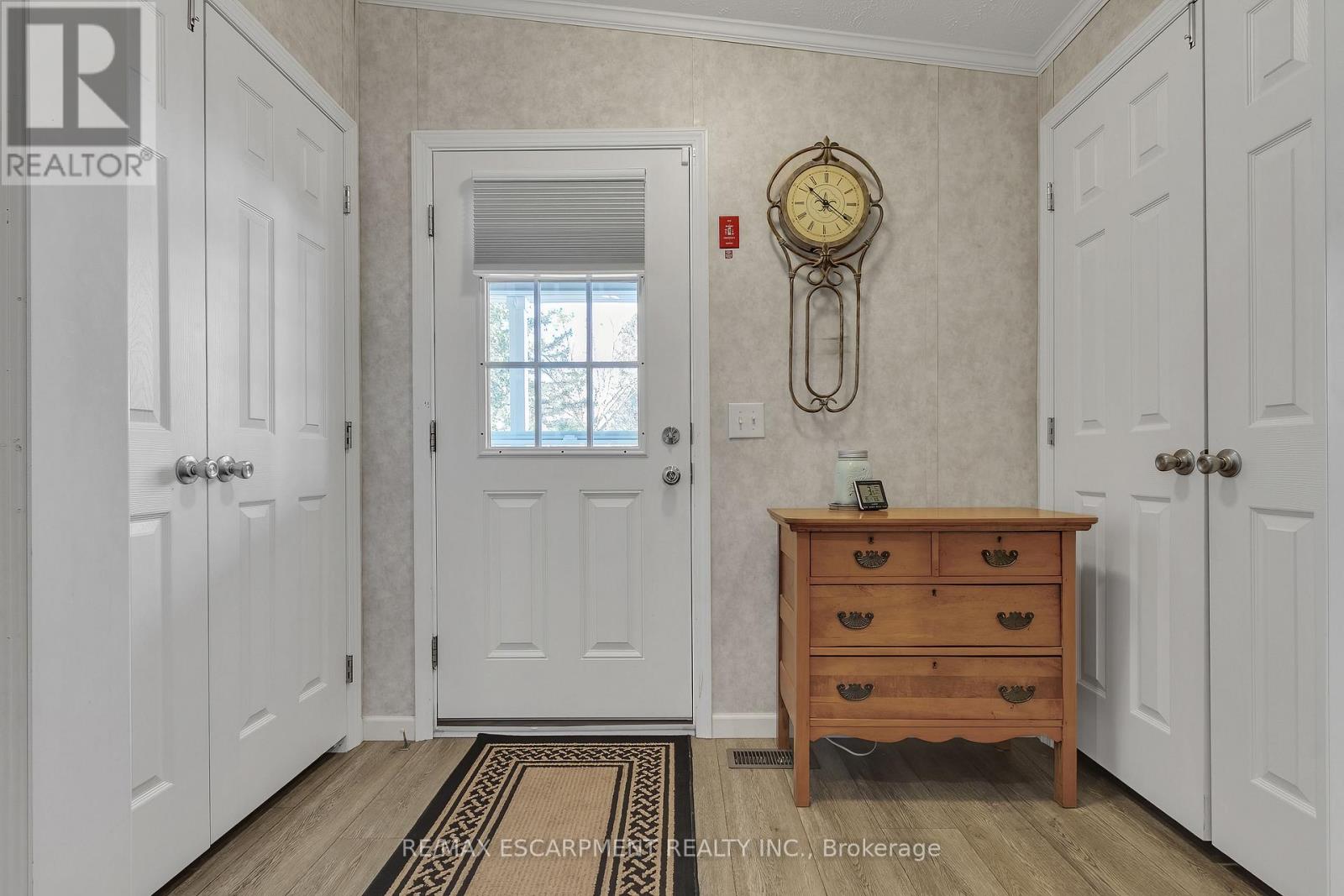 70 Park Lane, Hamilton, Ontario  N0B 2J0 - Photo 6 - X12074892