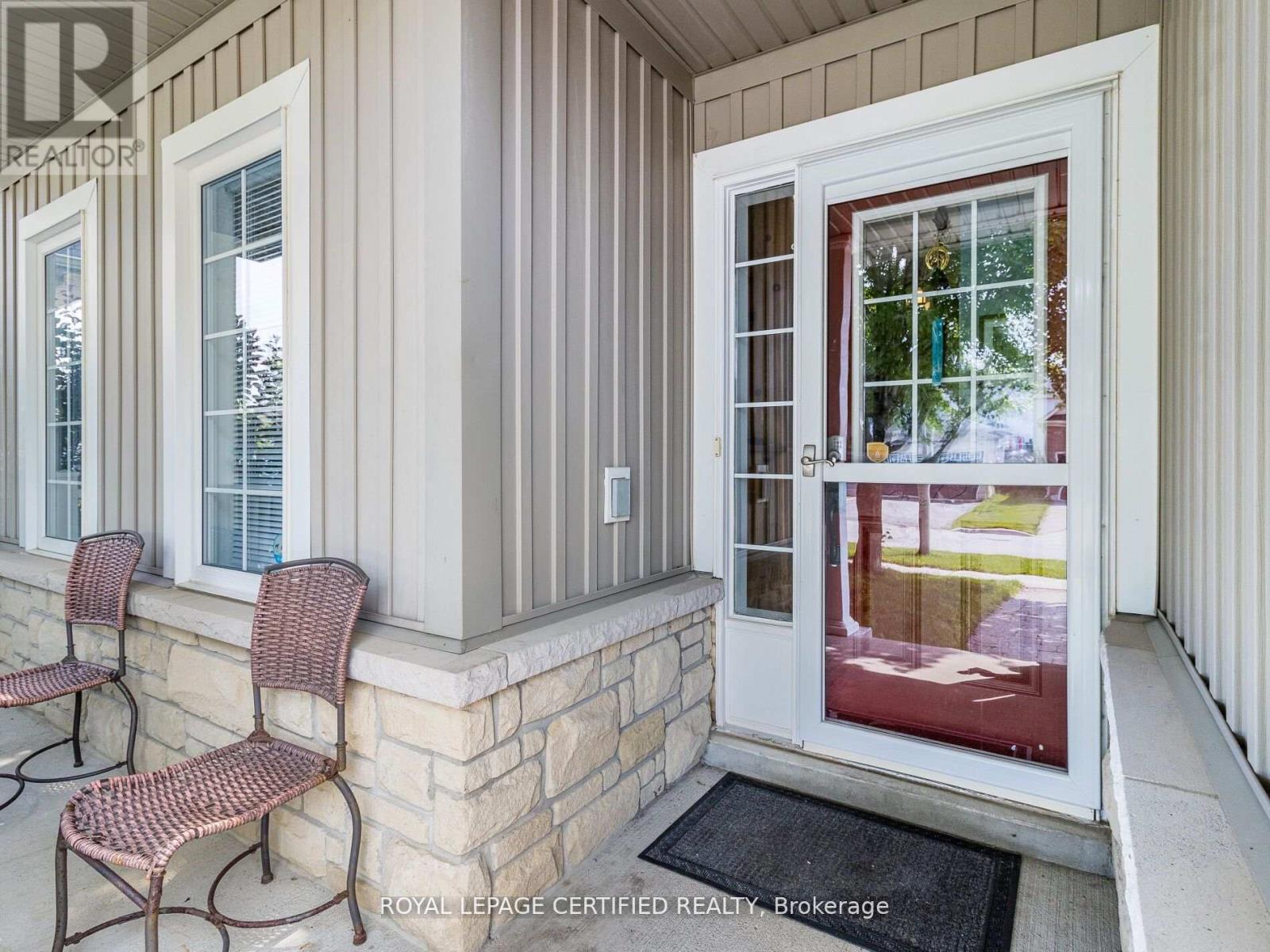 Property at 220 BERRY STREET image 5